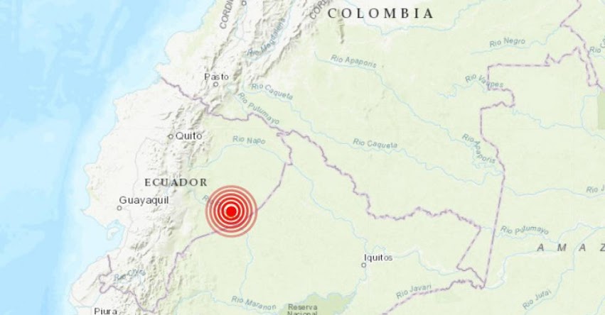 Area del globo de la tierra mostrando mapa de Ecuador y Colombia 