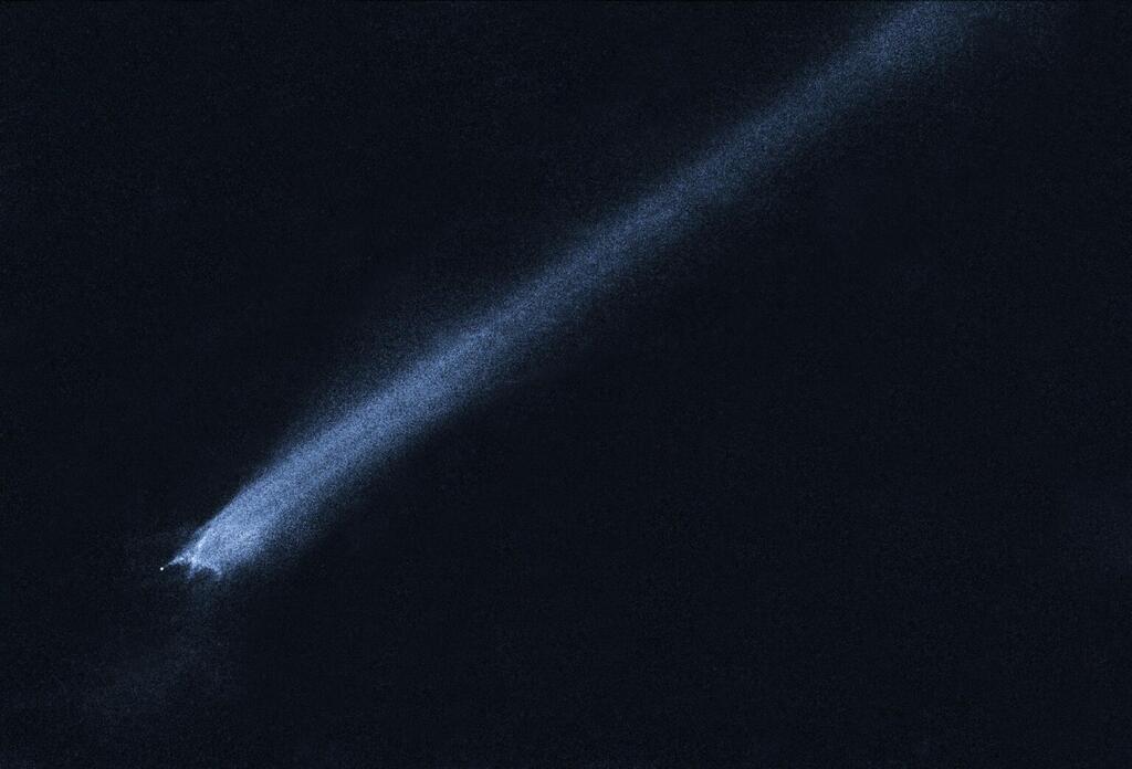 image for Cometa que se aproxima a la tierra