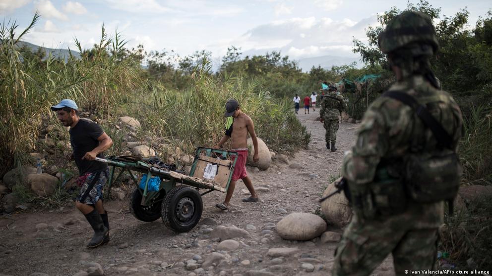 image for Border between Colombia and Venezuela remains restricted