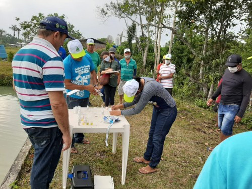 image for Pescadores e piscicultores do Alto Solimões recebem kits de análise de água