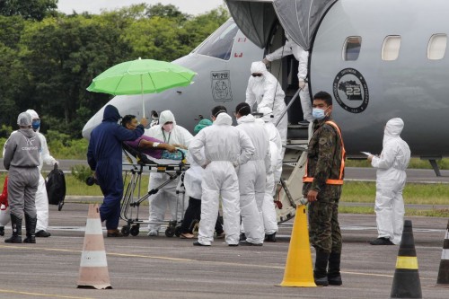 image for Pacientes com Covid-19 são transferidos para o Acre