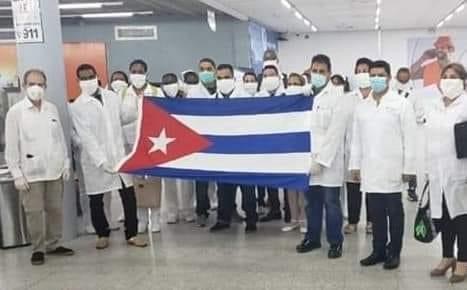 image for Médicos llegan al Perú desde Cuba para ayudar en hospitales