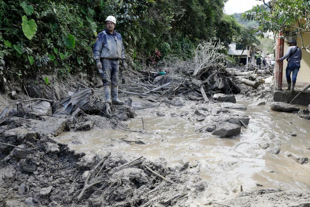 image for Familias evacuadas de Quetame Cundinamarca