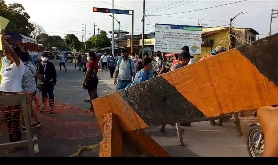 image for Bloquean carretera Iquitos-Nauta