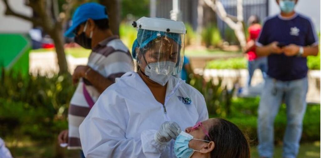 image for Pandemia en Colombia iría hasta junio de 2022 según el INS