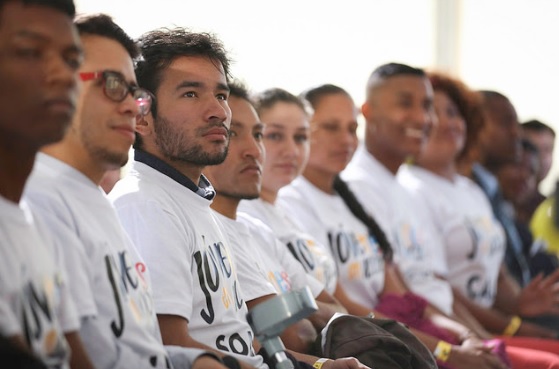 Personas en un evento de Jóvenes en Accion