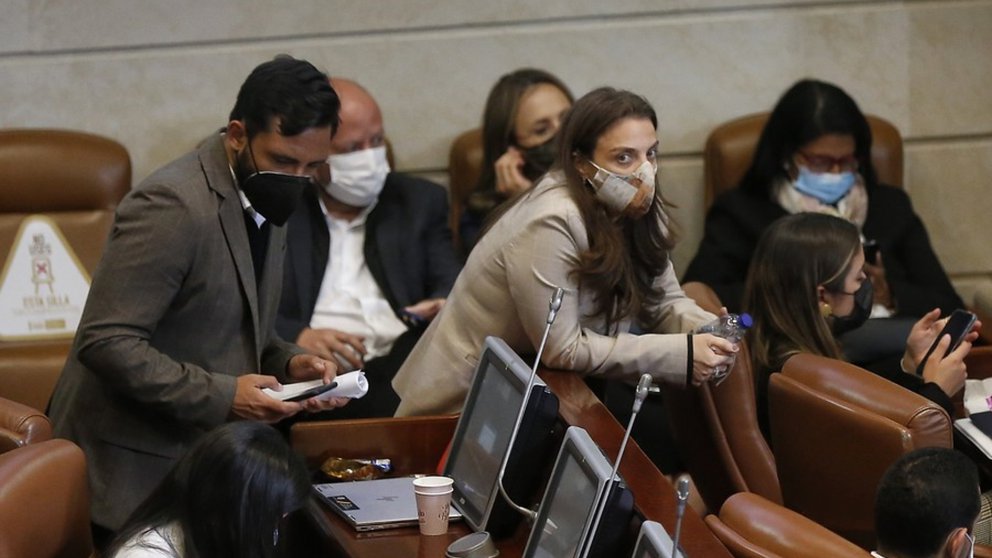 image for Congresistas que serían denunciados ante la Corte Suprema por el escándalo de Mintic