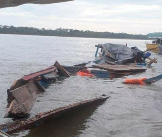 image for Nufragio deja muertos y varios desaparecidos en Yurimaguas