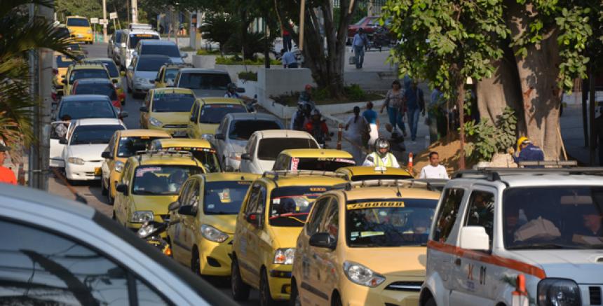 image for Pico y Placa para motos particulares y taxis de este 2 de diciembre