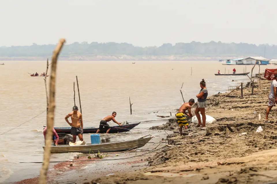 image for Governo paga auxílio para pescadores da Região Norte