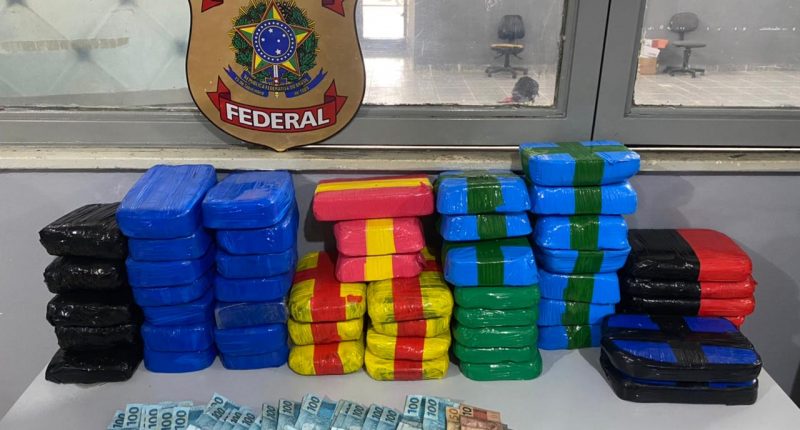 image for Apreendidos em porão de barco mais de 50 quilos de cocaína