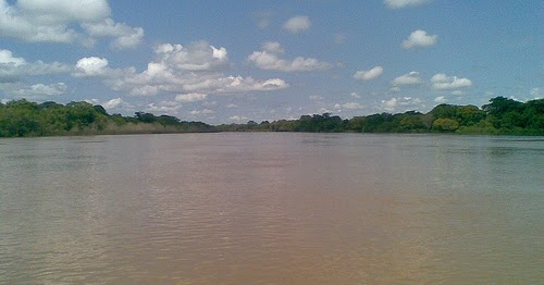 image for Piratas do Rio assaltam balsa levando ambulância fluvial