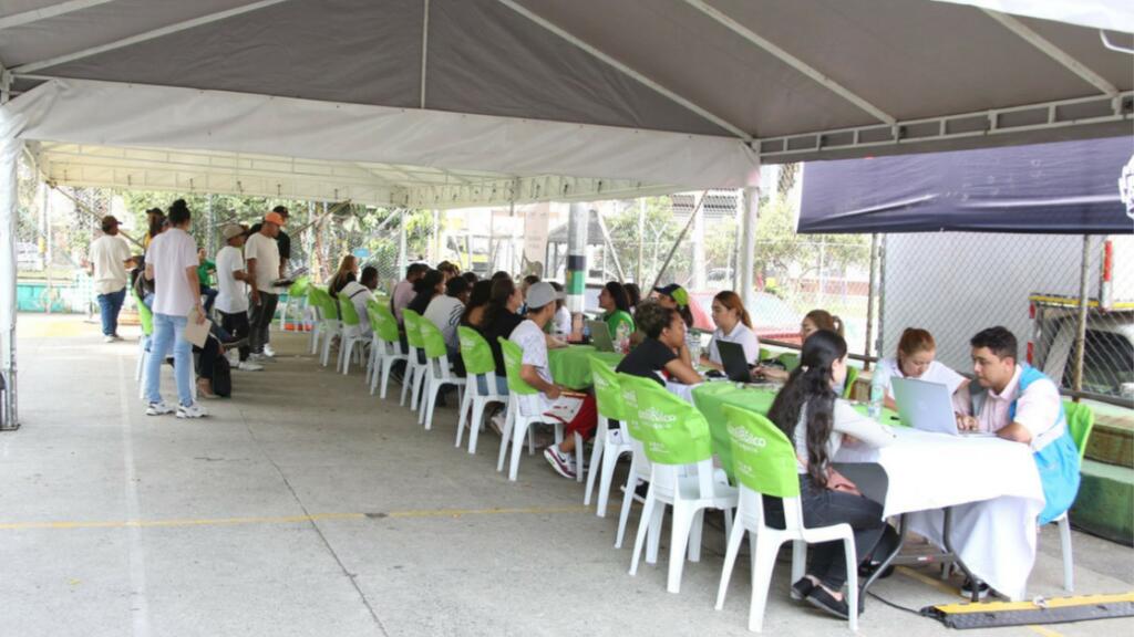 image for  Antioquia hay mas de 700 vacantes en el departamento