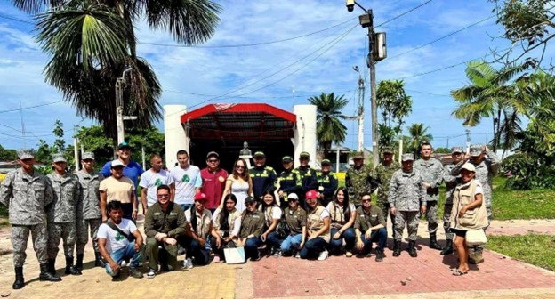 POLICIA NACIONAL ACOMPAÑA LA RECICLATON EN EL PARQUE ORELLANA