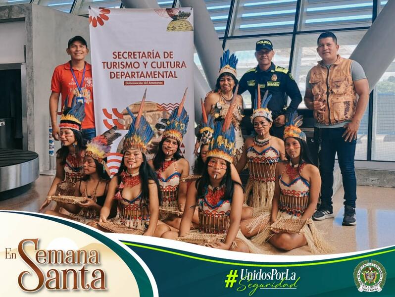 EN EL AEROPUERTO DE LETICIA Y JUNTO A LA SECRETARÍA DE TURISMO Y CULTURA DEPARTAMENTAL, LA PROTECCIONPONAL BRINDA INFORMACIÓN TURÍSTICA A QUIENES VISITAN LA REGIÓN EN LA SEMANA MAYOR . 
