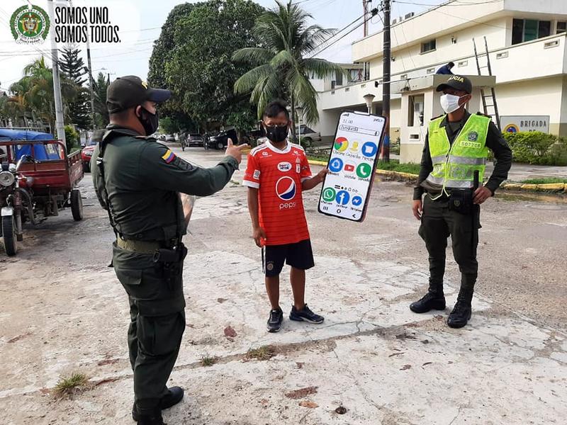 LA POLICÍA NACIONAL REALIZA ACTIVIDADES  DE CONCIENCIA  ANTE EL CIUDADANO DE NO DAR PAPAYA Y CUIDAR MÁS LOS ELEMENTOS