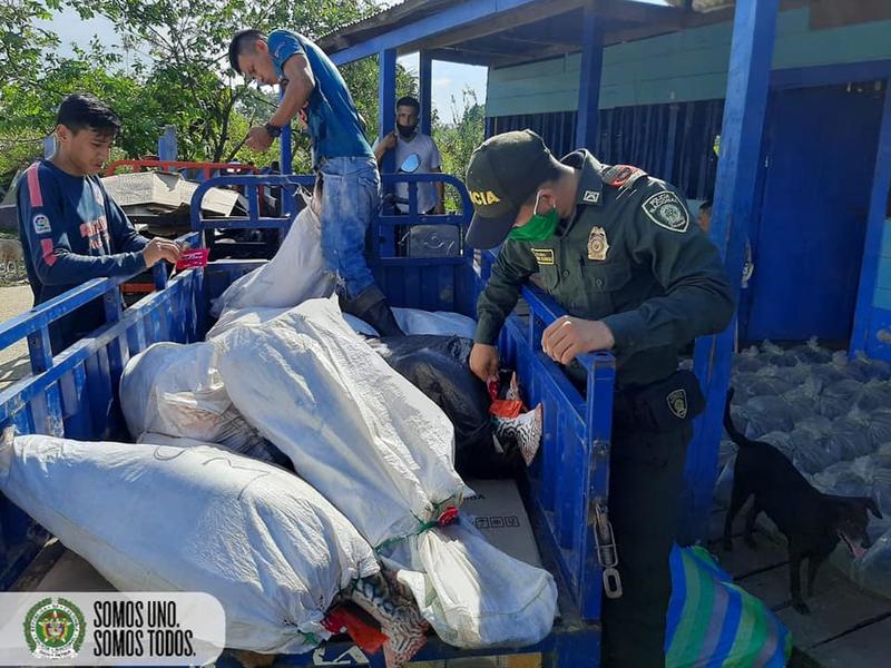 REGISTRO Y CONTROL A EMBARCACIONES Y VUELOS AÉREOS