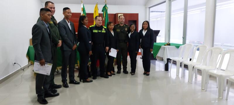 POLICÍA LICENCIA A 6 AUXILIARES QUE CULMINARON SU SERVICIO A LA PATRIA