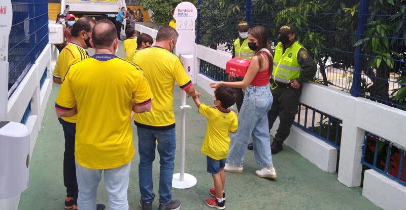 La multinacional inglesa Rentokil Initial, seleccionada como proveedora para sanitizar el estadio Metropolitano de Barranquilla para todos los partidos de la selección Colombia en las eliminatorias a Catar 2022