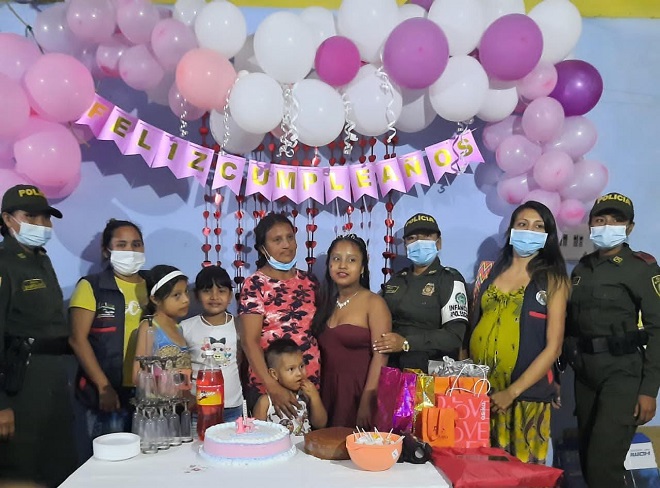 CELEBRAMOS LOS QUINCE AÑOS DE NIÑA INDÍGENA EN EL MUNICIPIO DE PUERTO NARIÑO