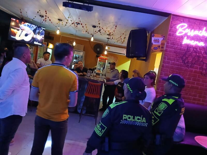 AUTORIDADES VISITAN ESTABLECIMIENTOS ABIERTOS AL PÚBLICO PARA EVITAR EL ESCNNA