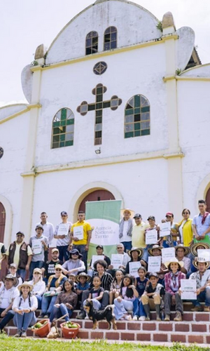 Luego de 27 años de la masacre de El Aro, en Ituango, campesinos recibieron títulos por más de 800 hectáreas