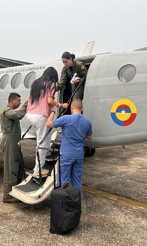 Mujer con problemas cardiacos fue transportada desde Leticia por su Fuerza Aérea