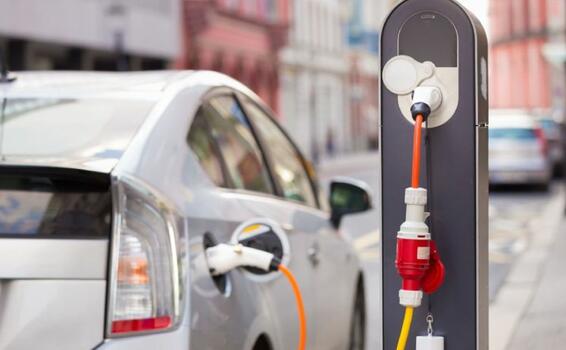 image for Lima cuenta con 10 estaciones de recarga para automóviles eléctricos 