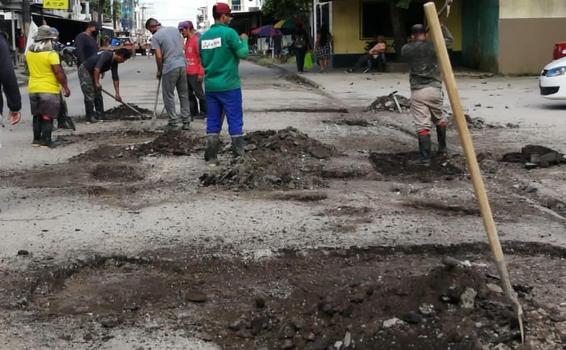 image for Operação Tapa Buraco na Rua Marechal Mallet