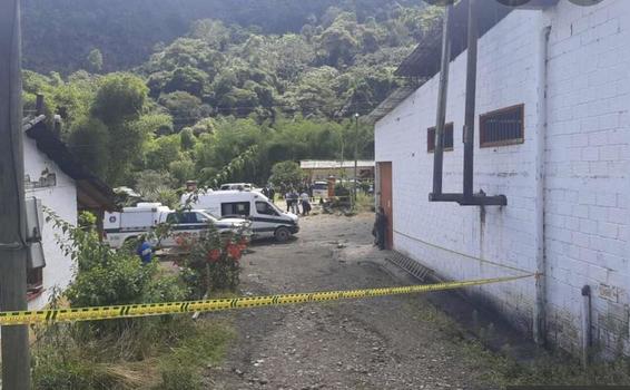 image for Asciende a 10 la cifra de fallecidos por masacre en Antioquia