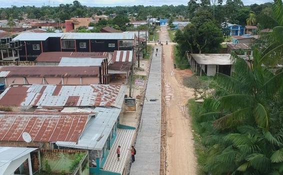 image for Rua Fábio Lucena melhorar o acesso de pedestres e veículos automotores