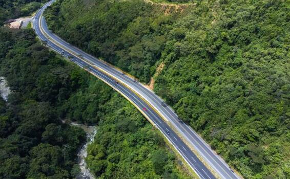 image for Anuncian apertura de la vía Ibagué - Cajamarca