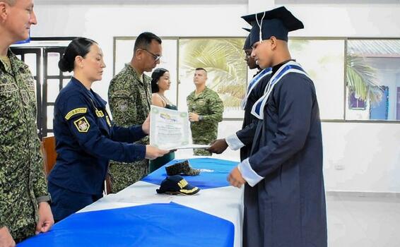 image for Jóvenes bachilleres son graduados en Puerto Leguízamo