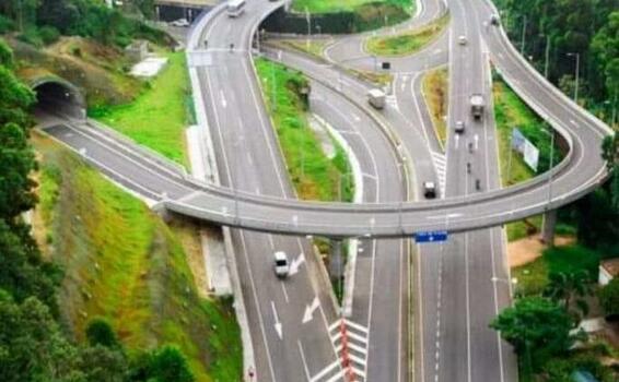 image for Túnel en Medellín que conecta al valle del Aburra con el valle de San Nicolas