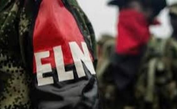 Miembros del ELN en la selva 