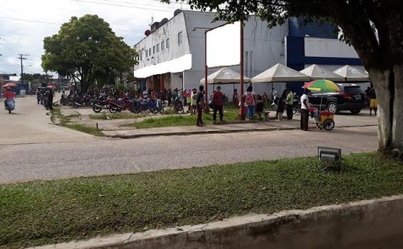 image for Tabatinguense vai receber o auxílio emergencial e causa aglomeração