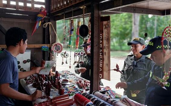 POLICÍA GARANTIZA LA SEGURIDAD EN LOS SITIOS TURÍSTICOS DEL AMAZONAS ESTE FIN DE AÑO