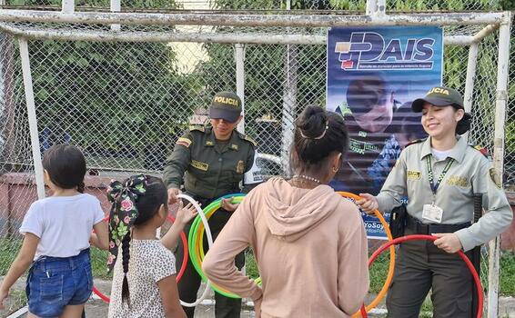 VACACIONES CON LA PATRULLA PAIS DE LA POLICÍA NACIONAL