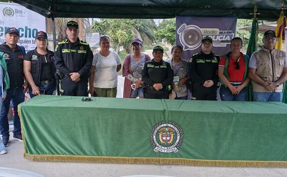 CUÉNTELE AL COMANDANTE EN EL BARRIO LA UNIÓN