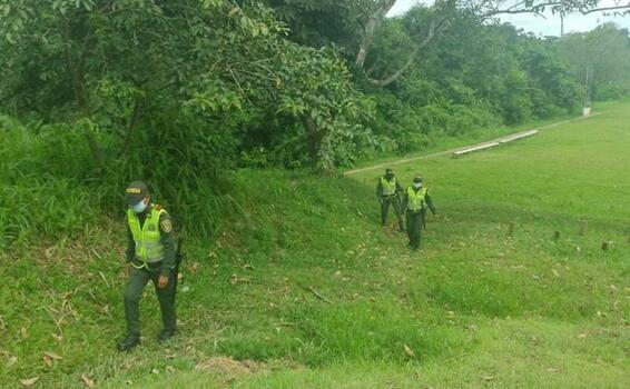 POLICÍA HALLÓ ARMA DE FUEGO EN ZONA BOSCOSA DE LETICIA