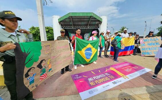 CAMINANDO CONTRA EL ESCNNA EN LETICIA