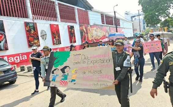 CAMINANDO CONTRA EL ESCNNA EN LETICIA