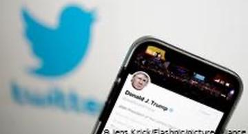 image for Twitter suspende cuenta de forma permanente a Donald Trump