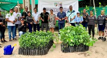 image for Delegación de Puerto Nariño realizó visita al vivero municipal de Caballococha