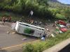 Bus accidentado en una via de Buga